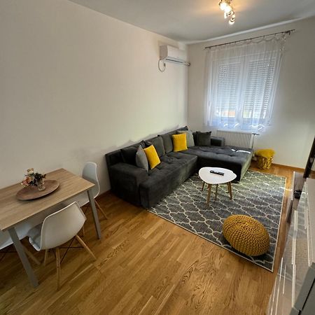 Novi Sad Apartman Apartamento Exterior foto
